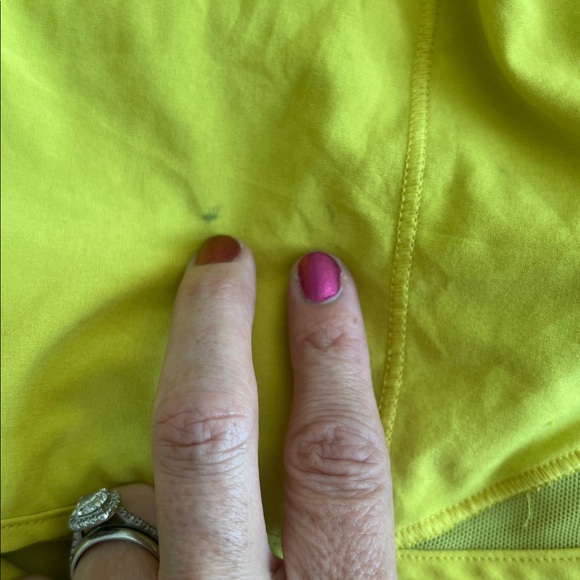 Lululemon Hotty Hot Shorts 2.5” - Picture 4 of 4